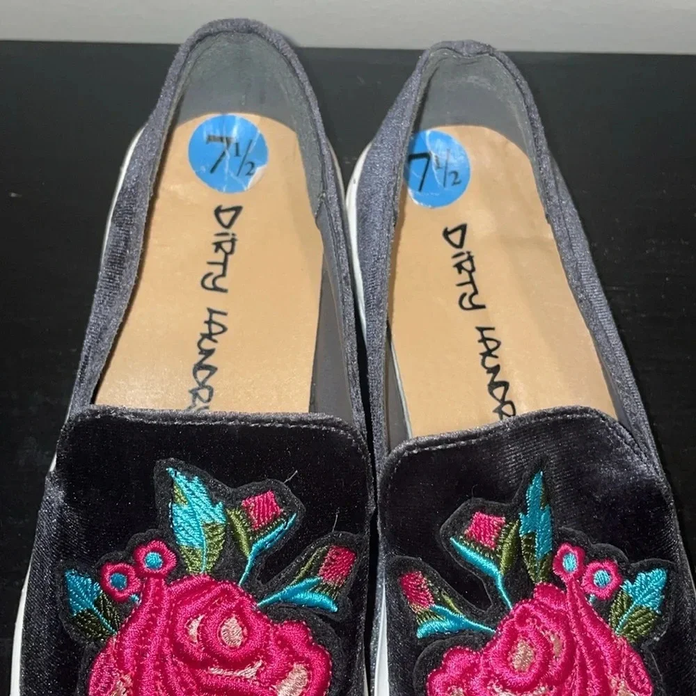 Dirty Laundry Slip Ons.  Size 7.5. Beautiful Rose Appliqué.